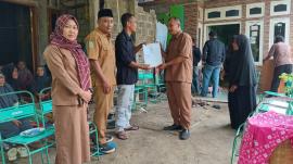 PENYERAHAN AKTA KEMATIAN MELALUI GPS DI PADUKUHAN MUNGGI PASAR